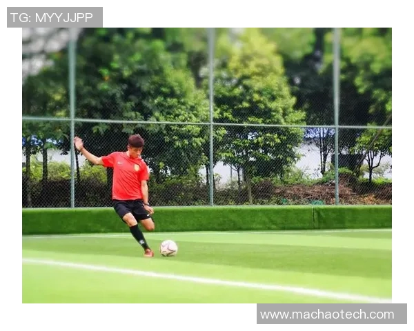 成都足球队耐力表现创历史新高引发广泛关注与讨论 成都足球队耐力表现创历史新高引发广泛关注与讨论