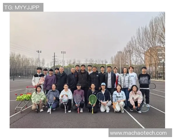 成都网球队的拼搏之路:一段关于梦想与坚持的网球纪实 成都网球队的拼搏之路:一段关于梦想与坚持的网球纪实