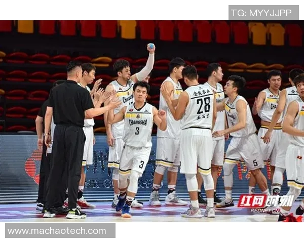 重庆篮球队与北京篮球队赛后分析实力对比与战术探讨 重庆篮球队与北京篮球队赛后分析实力对比与战术探讨